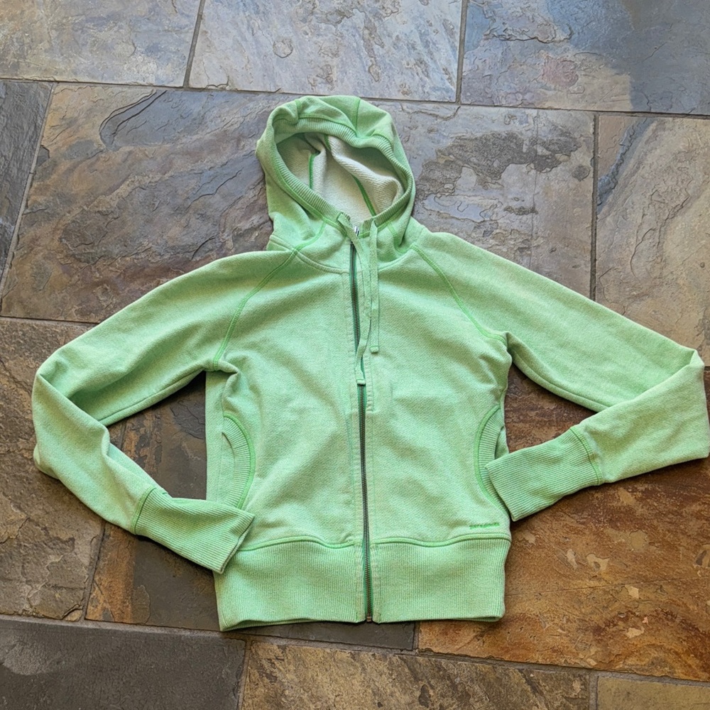 Patagonia Mint Green Zip-Up Hoodie Women’s Small